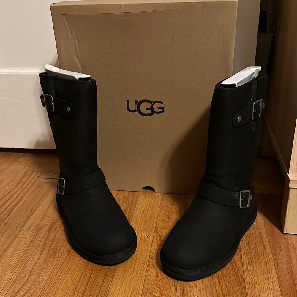 UGG - Black Buckle Boots